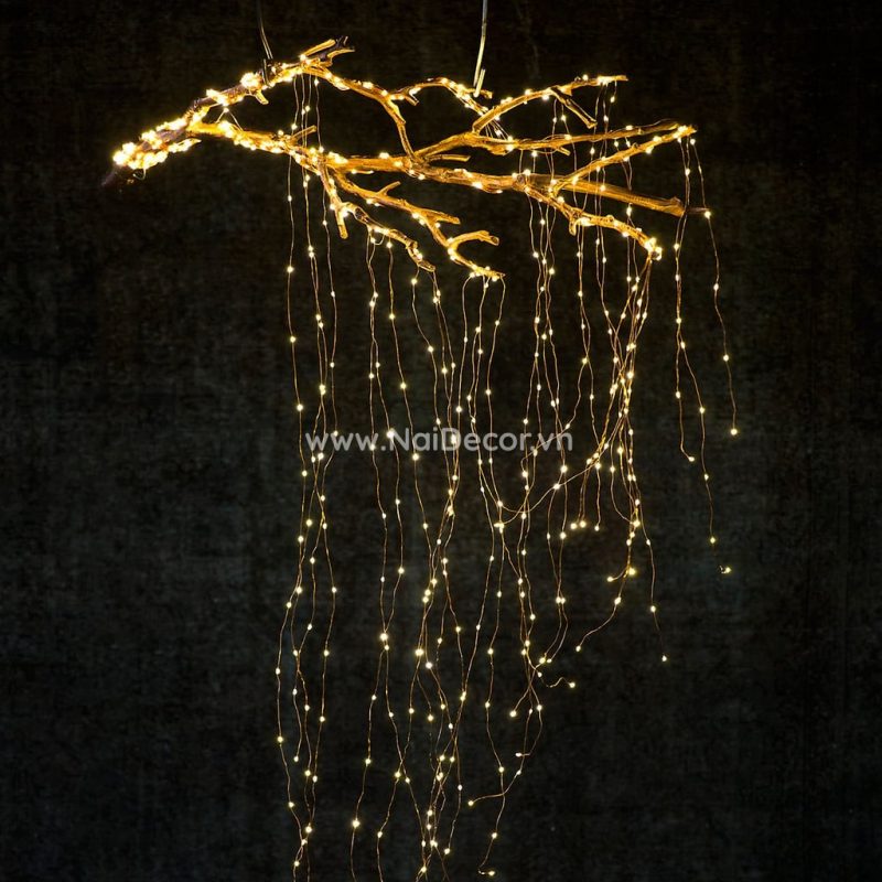đèn trang trí bằng nhánh cây khô
